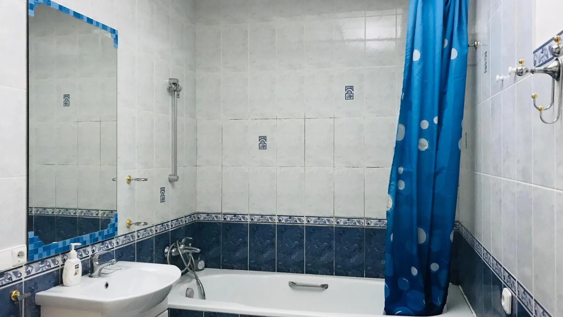 Apartment In Kreschatik Kyiv 0*,  Ukraine