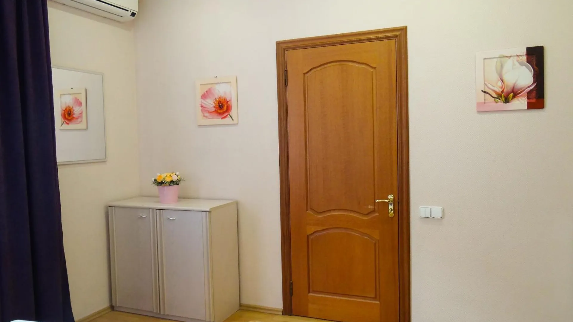 Apartment In Kreschatik Kyiv Ukraine